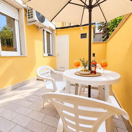 Mare E Giardino Viareggio